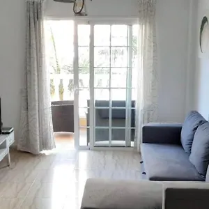 https://beach-apartment-with-pool.in-canary-islands.com